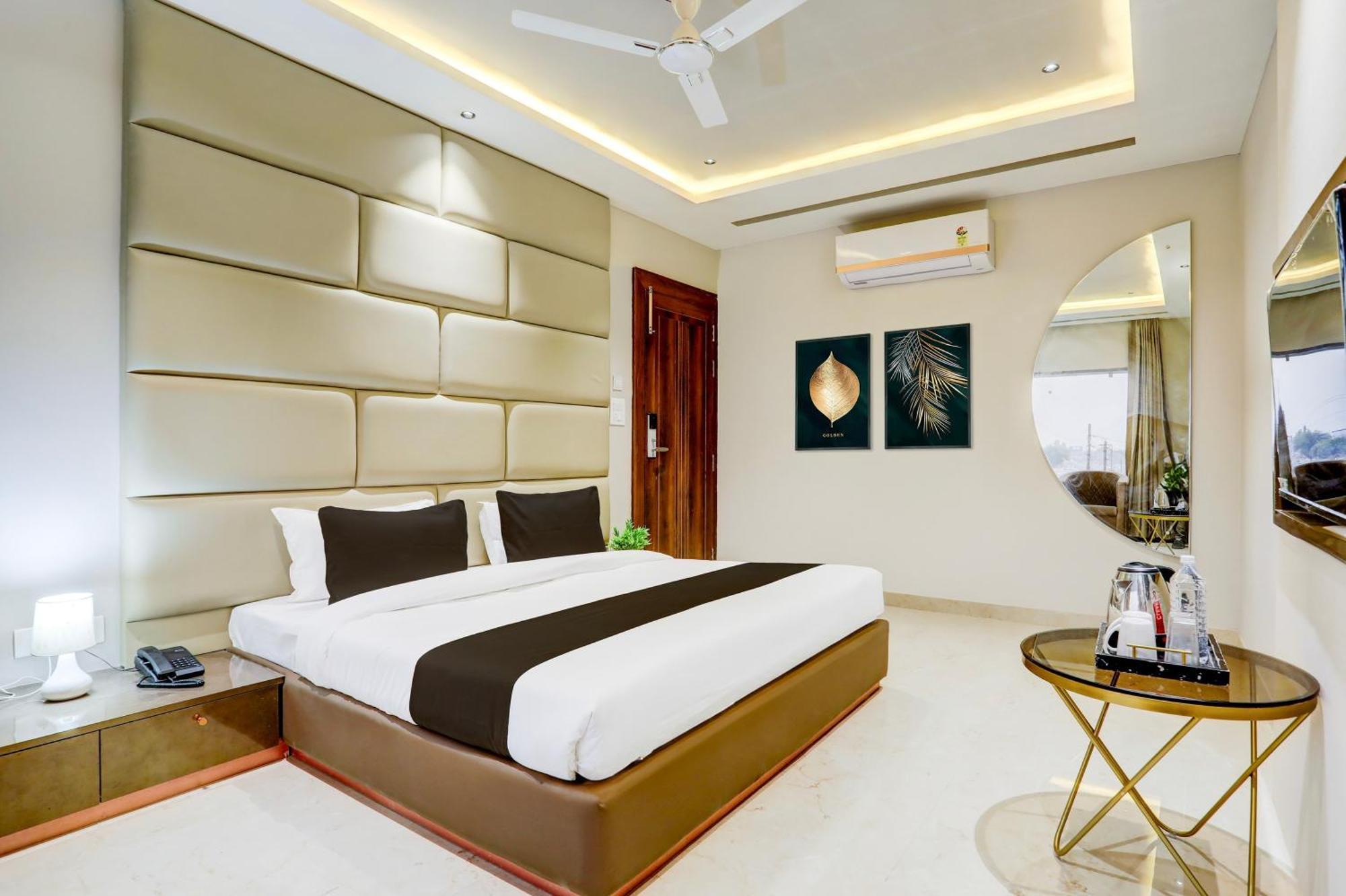 מלון גוואליור Super Collection O Belgacihia Near Kolkata Railway Station מראה חיצוני תמונה