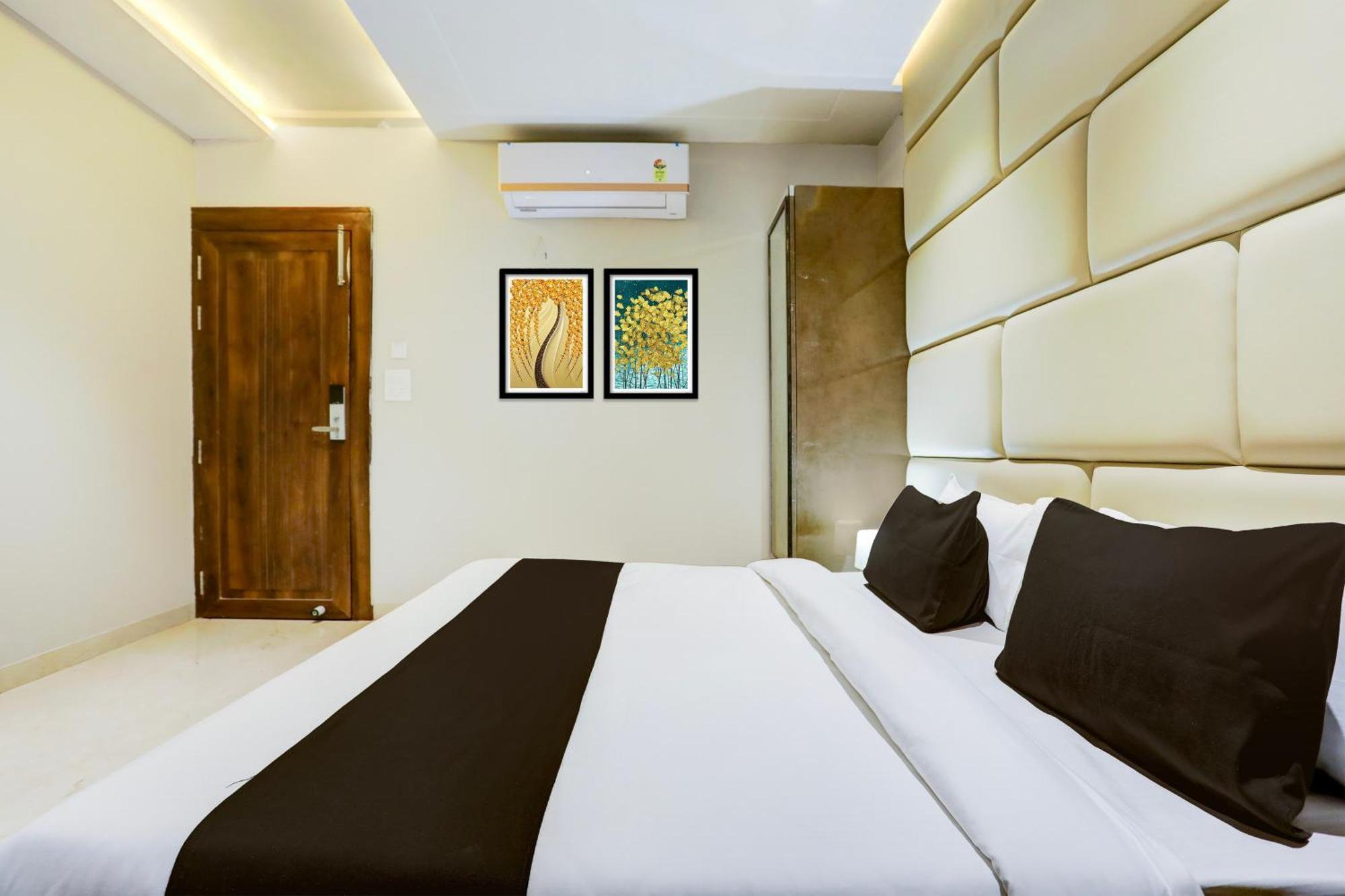 מלון גוואליור Super Collection O Belgacihia Near Kolkata Railway Station מראה חיצוני תמונה