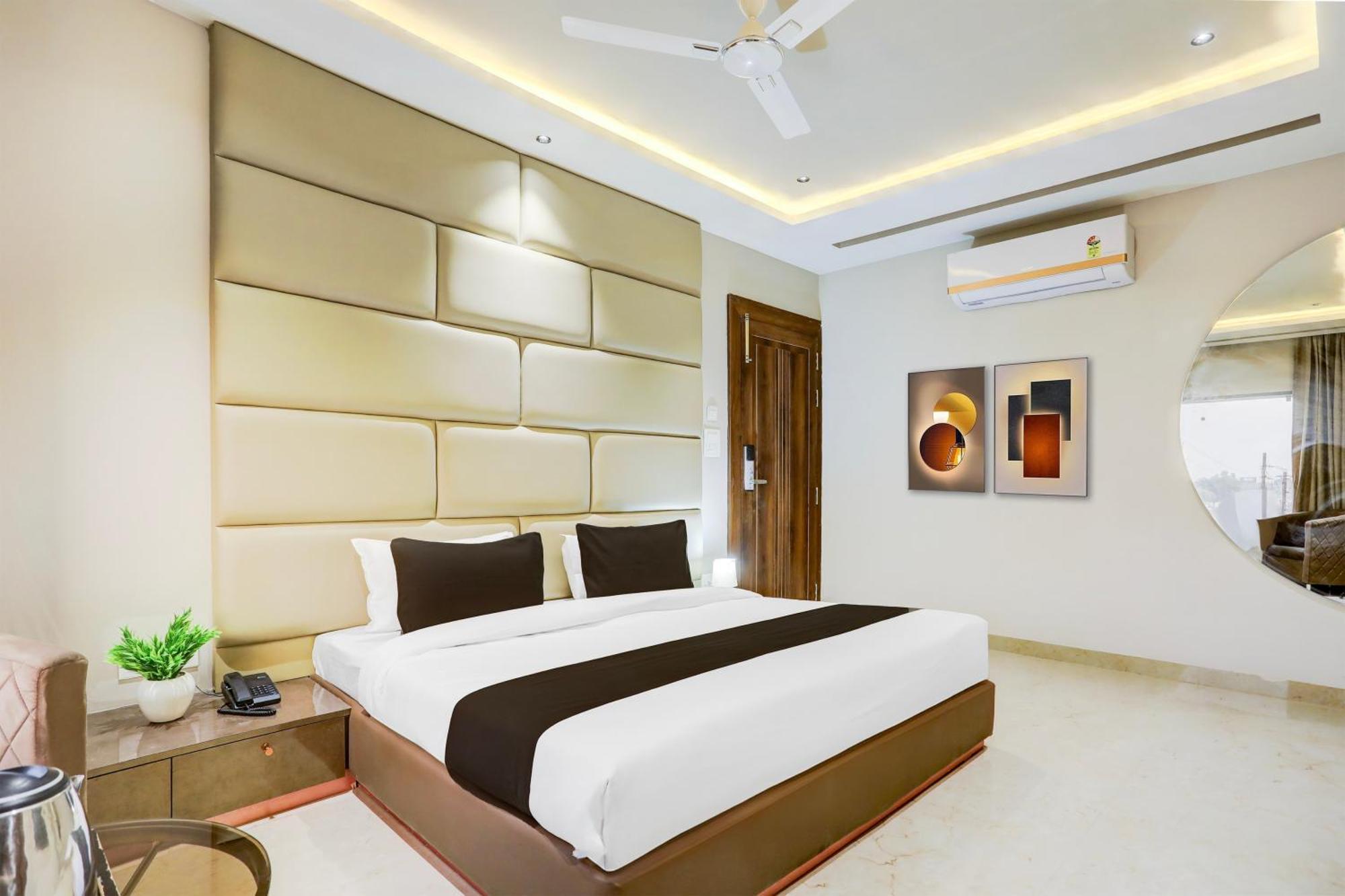 מלון גוואליור Super Collection O Belgacihia Near Kolkata Railway Station מראה חיצוני תמונה