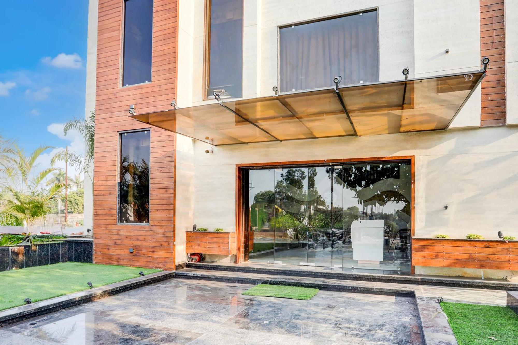 מלון גוואליור Super Collection O Belgacihia Near Kolkata Railway Station מראה חיצוני תמונה