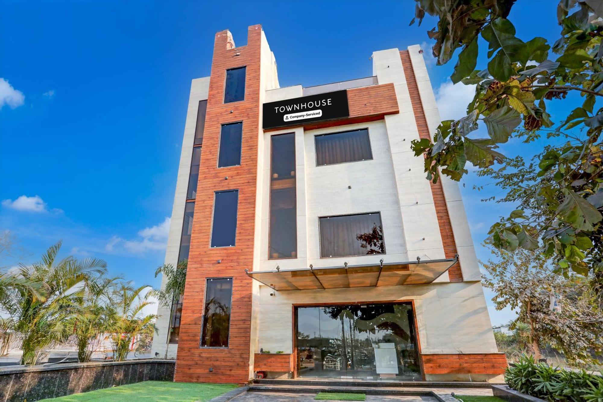 מלון גוואליור Super Collection O Belgacihia Near Kolkata Railway Station מראה חיצוני תמונה