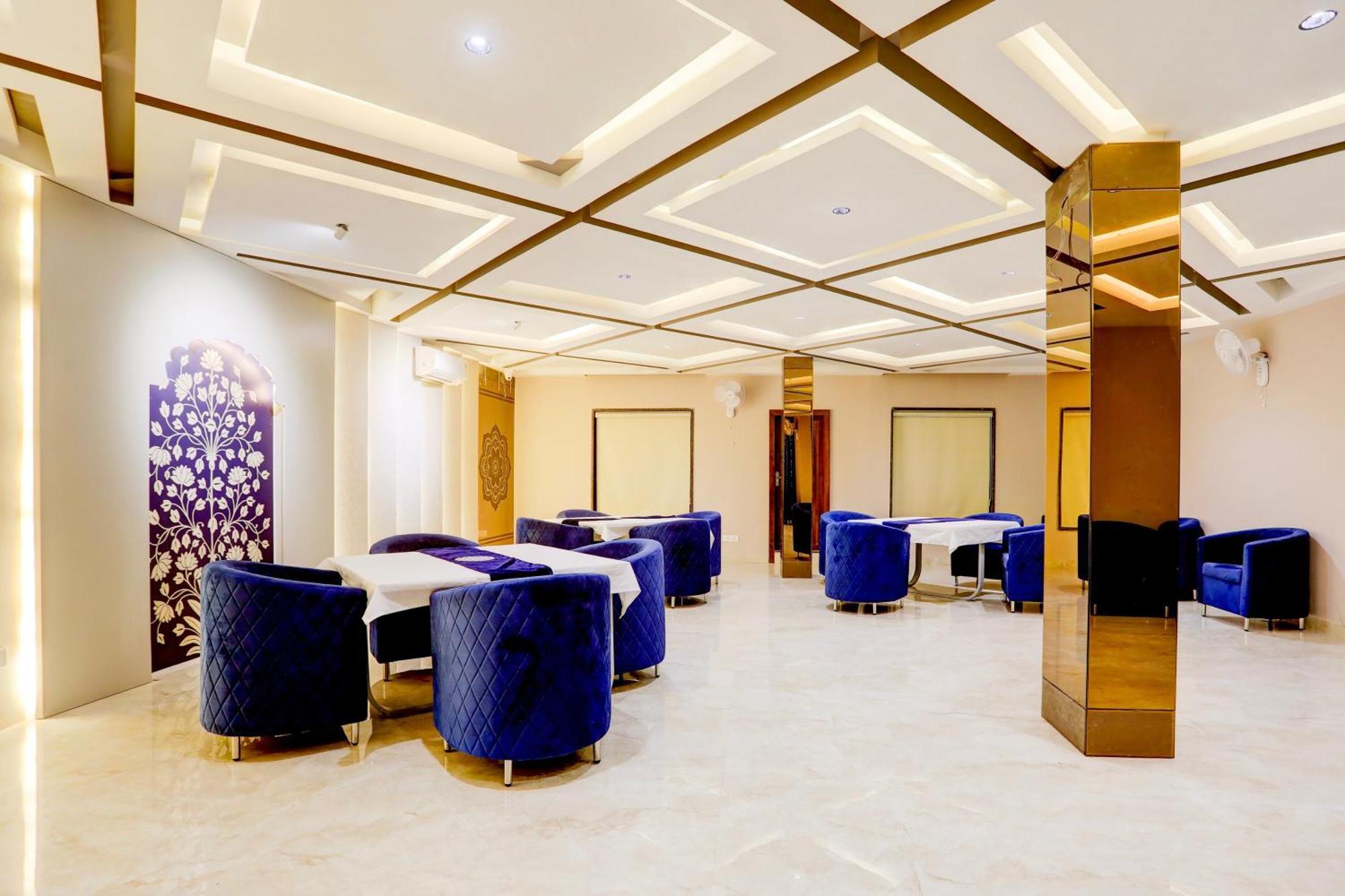 מלון גוואליור Super Collection O Belgacihia Near Kolkata Railway Station מראה חיצוני תמונה